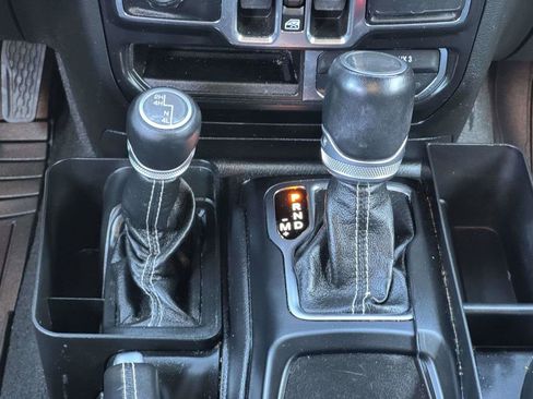 Used 2021 Jeep Wrangler Unlimited Sahara image 8