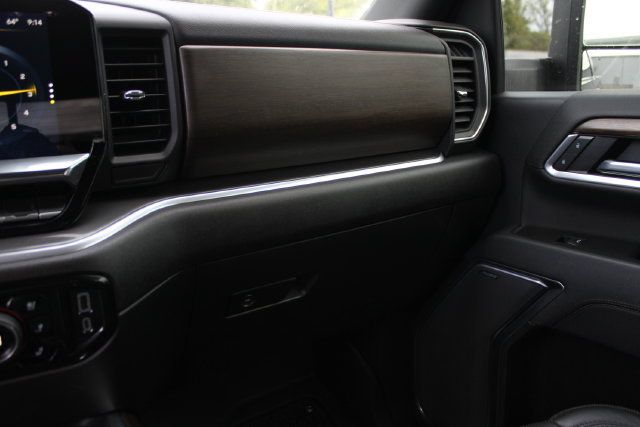 Used 2025 Chevrolet Silverado 2500 High Country AWD/4WD image 19