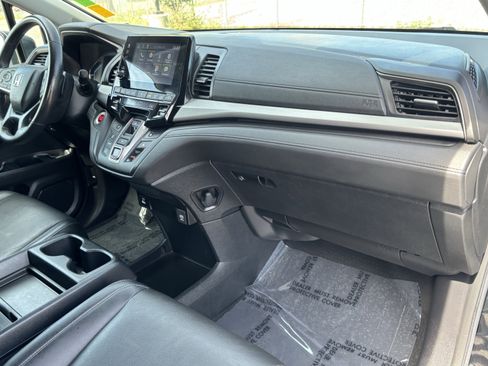 Used 2023 Honda Odyssey EX-L image 12
