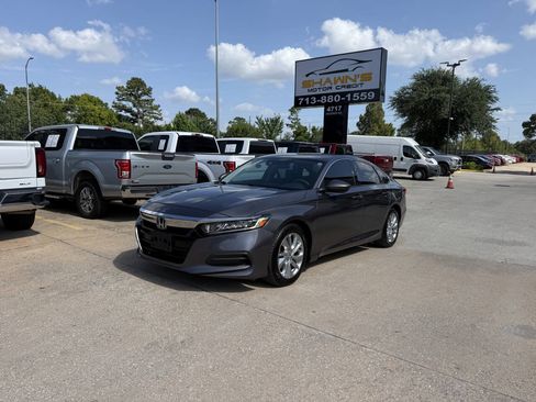 Used 2019 Honda Accord LX image 3