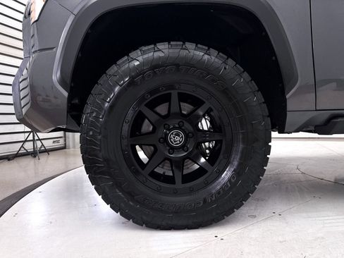 Used 2025 Toyota Tundra SR5 AWD/4WD image 14