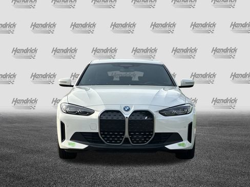 Used 2023 BMW i4 eDrive40 image 10
