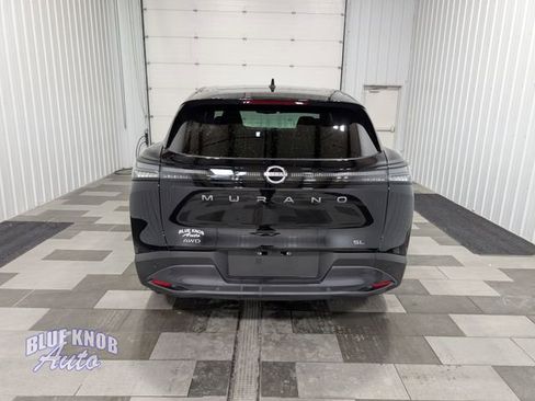 Used 2025 Nissan Murano SL AWD/4WD image 3