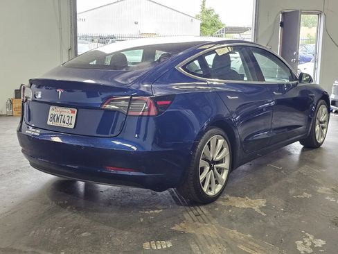 Used 2019 Tesla Model 3 RWD image 4