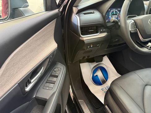 Certified 2026 Toyota Grand Highlander Platinum image 11