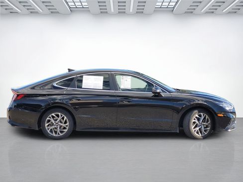 Certified 2023 Hyundai Sonata SEL FWD image 3