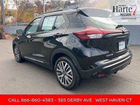 Certified 2024 Nissan Kicks SR image 3