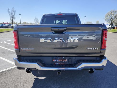 Used 2025 RAM 1500 Laramie AWD/4WD image 18