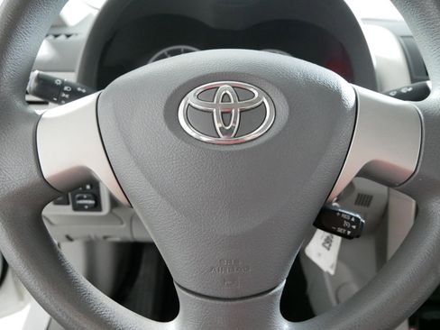 Used 2010 Toyota Corolla LE image 25