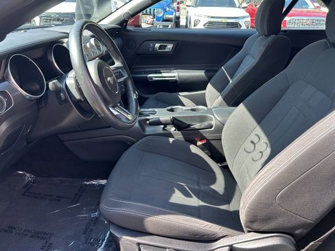 Used 2018 Ford Mustang Convertible w/ Ecoboost Performance Package image 27