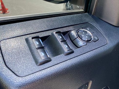 Used 2020 Ford F150 Platinum w/ Equipment Group 701A Luxury AWD/4WD image 14