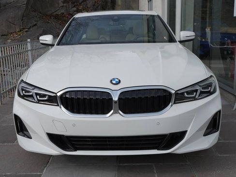 New 2025 BMW 330i xDrive Sedan w/ Premium Package image 11