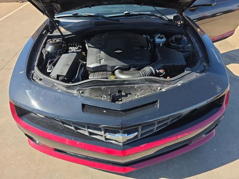 Used 2012 Chevrolet Camaro LS RWD image 23