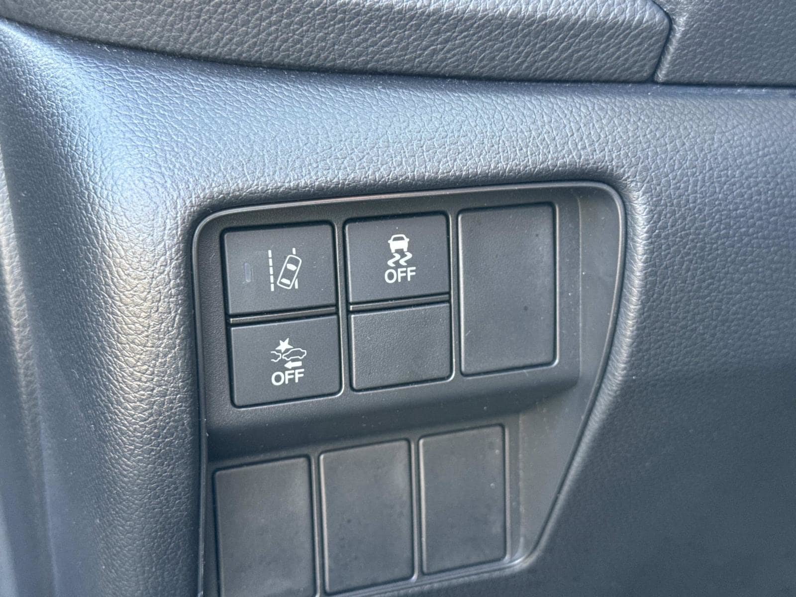 Used 2018 Honda CR-V EX image 31