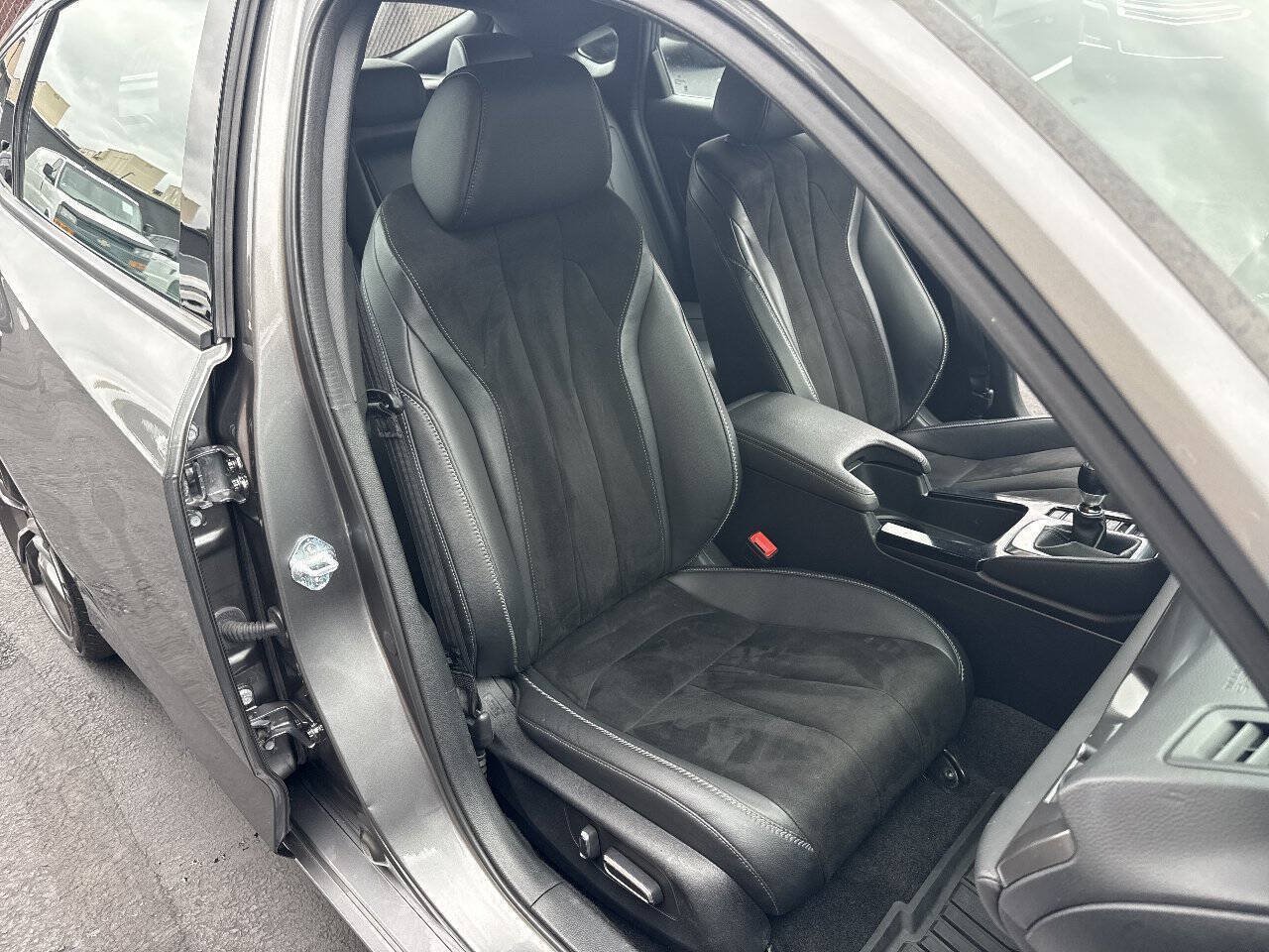 Used 2025 Acura Integra A-Spec w/ Technology Package FWD image 31