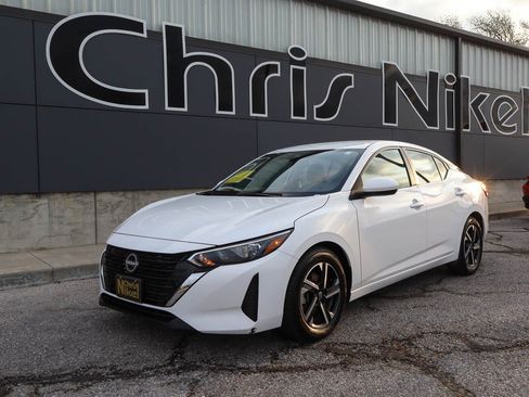 Used 2024 Nissan Sentra SV FWD image 1