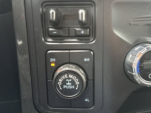 Used 2021 Ford F150 XLT w/ Equipment Group 302A High image 24