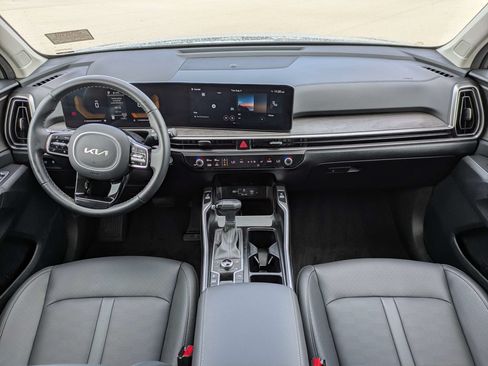 Certified 2025 Kia Sorento X-Line EX AWD/4WD image 18