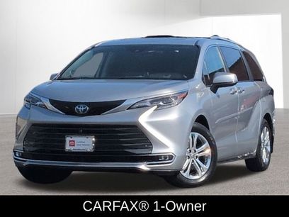 Certified 2024 Toyota Sienna Platinum