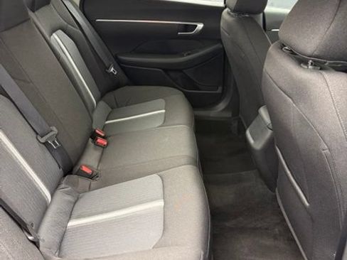 Used 2021 Hyundai Sonata SE w/ Preferred Accessory Package FWD image 55