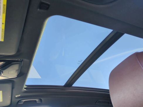 Used 2022 BMW X5 xDrive40i w/ Premium Package image 18