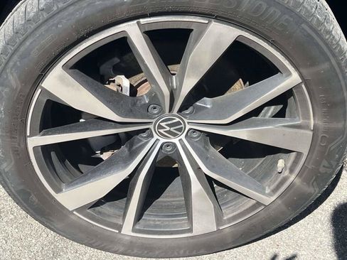 Used 2024 Volkswagen Atlas SEL Premium R-Line AWD/4WD image 14