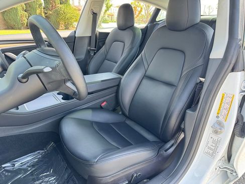 Used 2023 Tesla Model 3 Standard Range image 15