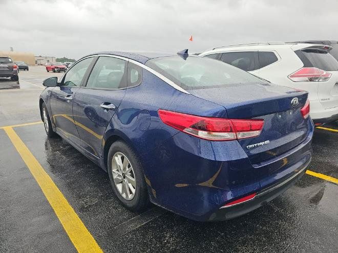 Used 2018 Kia Optima LX FWD image 7