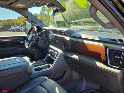 Used 2024 GMC Sierra 2500 Denali w/ Denali Reserve Package image 48