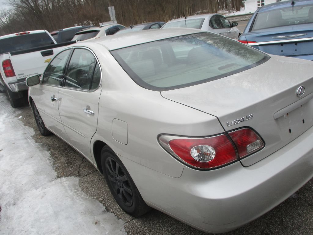 Used 2003 Lexus ES 330 FWD image 6