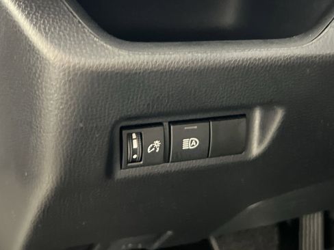 Used 2024 Toyota RAV4 XLE image 31