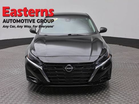 Used 2024 Nissan Altima 2.5 S FWD image 2