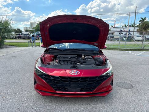 Used 2021 Hyundai Elantra SEL FWD image 10
