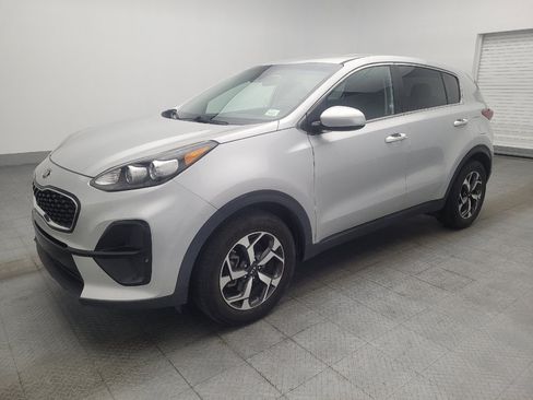 Used 2022 Kia Sportage LX FWD image 2