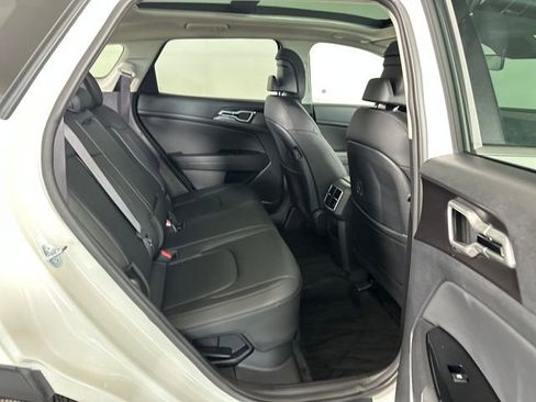 Used 2024 Kia Sportage EX w/ EX Premium Package image 28