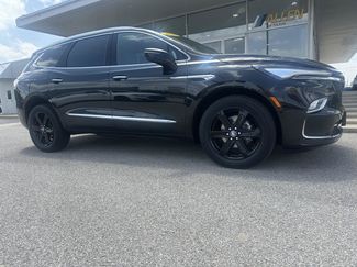 Used 2023 Buick Enclave Essence w/ Experience Buick Package AWD/4WD video 1