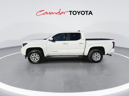 Certified 2024 Toyota Tacoma SR5 image 5