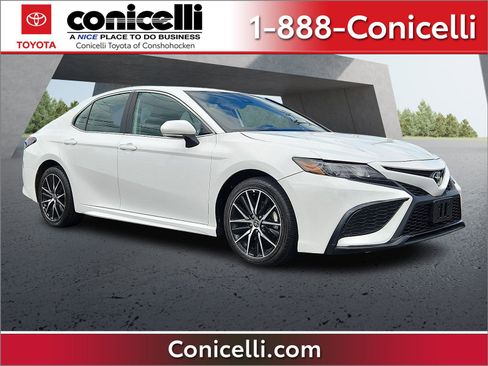 Used 2024 Toyota Camry SE AWD/4WD image 1