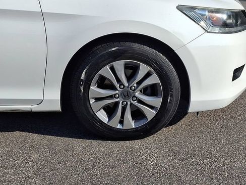 Used 2014 Honda Accord LX image 10