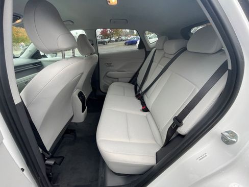 Used 2025 Hyundai Kona SEL image 25