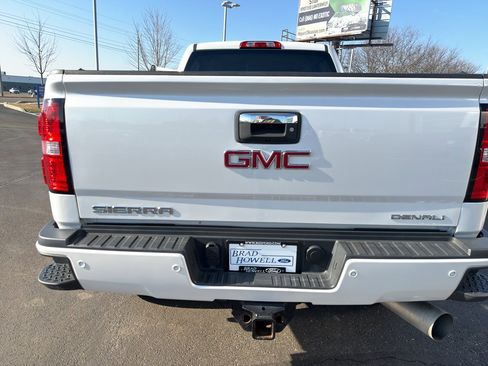 Used 2019 GMC Sierra 2500 Denali w/ Duramax Plus Package image 7