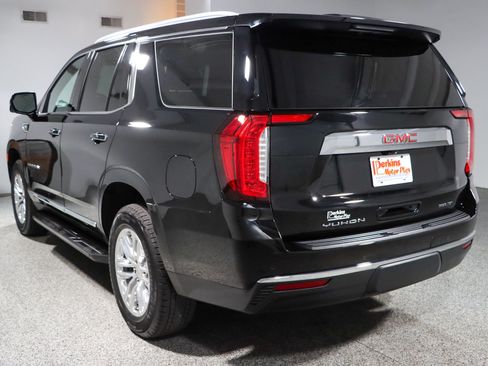 Used 2022 GMC Yukon SLT w/ SLT Premium Package AWD/4WD image 9