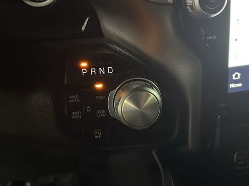 Used 2023 RAM 1500 Laramie AWD/4WD image 17