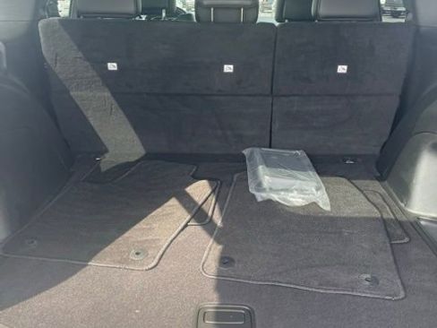 Used 2022 Jeep Grand Cherokee Limited image 9