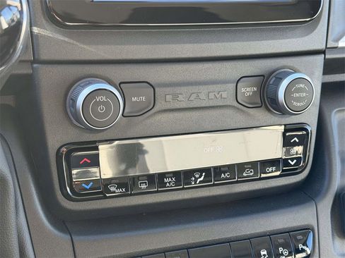 New 2026 RAM ProMaster 2500 w/ Quick Order Package 22G SLT image 18