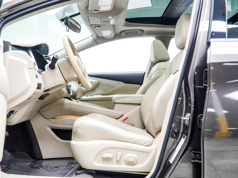 Used 2017 Nissan Murano SL w/ SL Technology Package FWD image 37