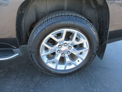 Used 2016 GMC Yukon SLT w/ Open Road Package AWD/4WD image 14