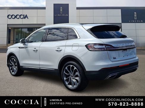 Certified 2022 Lincoln Nautilus Reserve AWD/4WD image 6