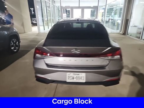 Used 2022 Hyundai Elantra SEL w/ Cargo Package image 15