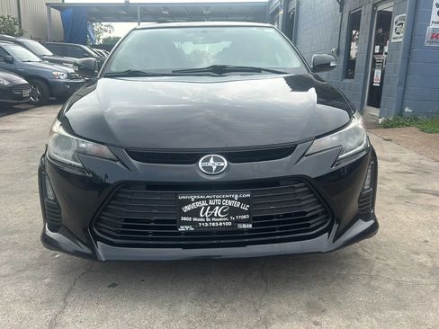 Used 2015 Scion tC FWD image 2